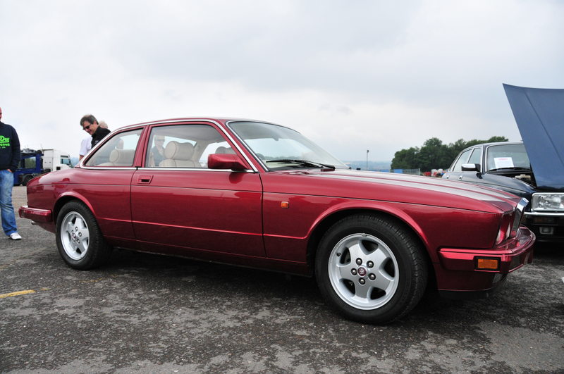 Illustration for article titled Neat, there's a 1-off XJ40 Coupe :)